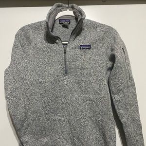 Patagonia gray quarter zip (small)